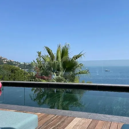 Before Making A Request, Read My Host Profile At The Bottom Of Page # Premium 4 Bedroom Villa With Private Pool Near Monaco * Roquebrune-Cap-Martin