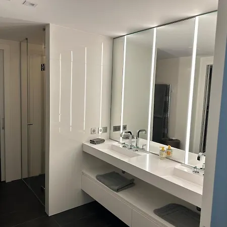 Before Making A Request, Read My Host Profile At The Bottom Of Page # Premium 4 Bedroom Villa With Private Pool Near Monaco * Roquebrune-Cap-Martin